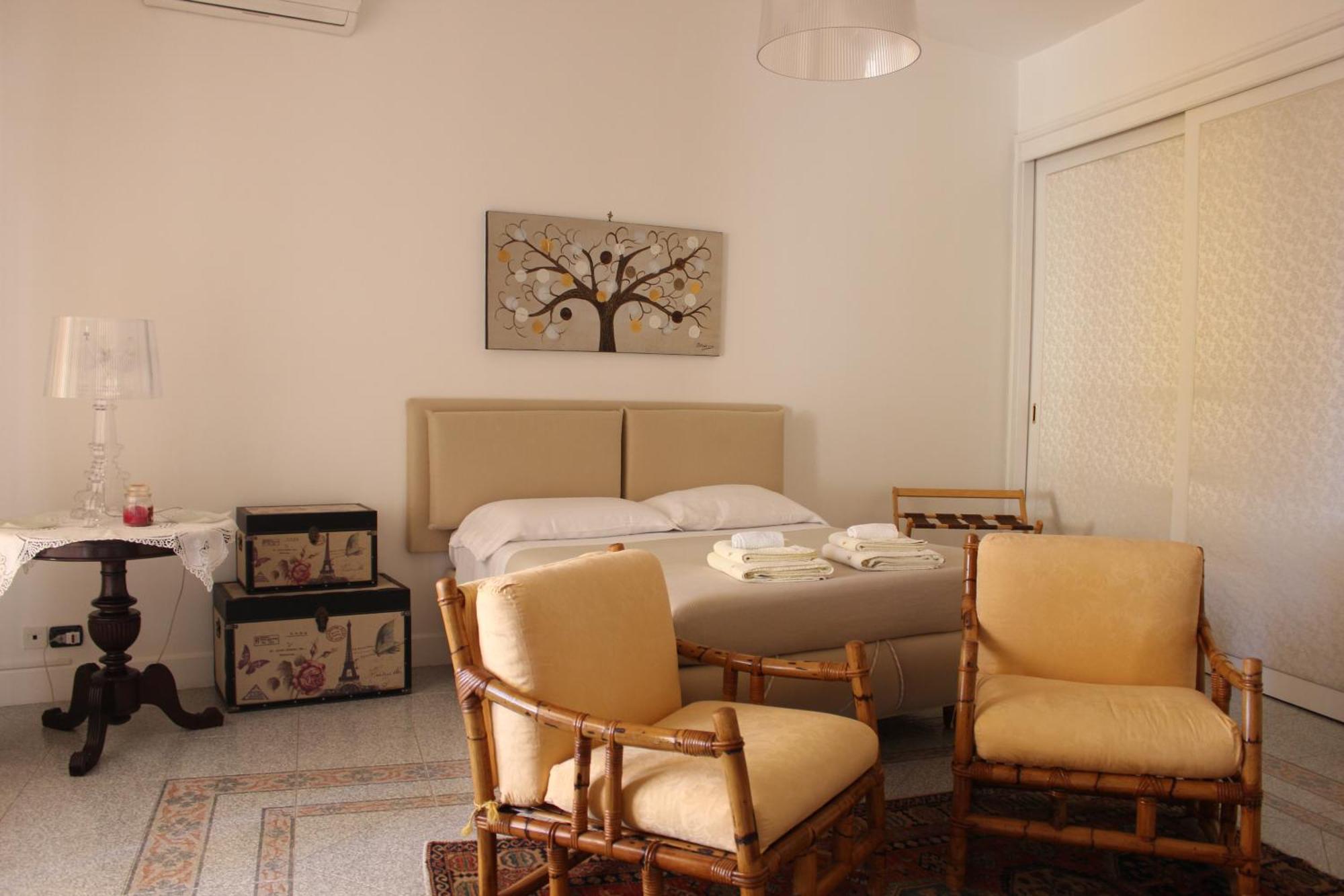 La Maison Doree Giardini Naxos Exteriör bild